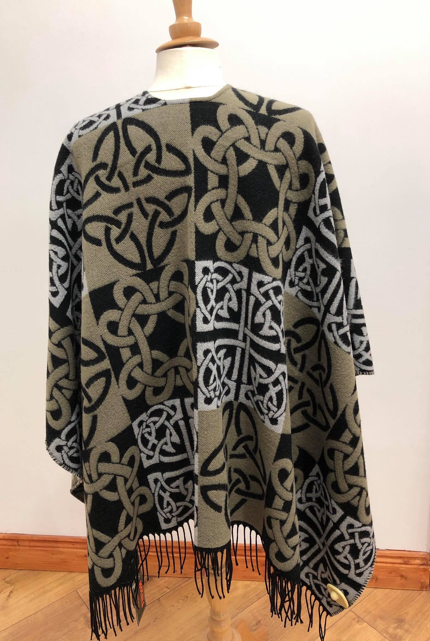 Celtic Shawl in Bronze and Silver