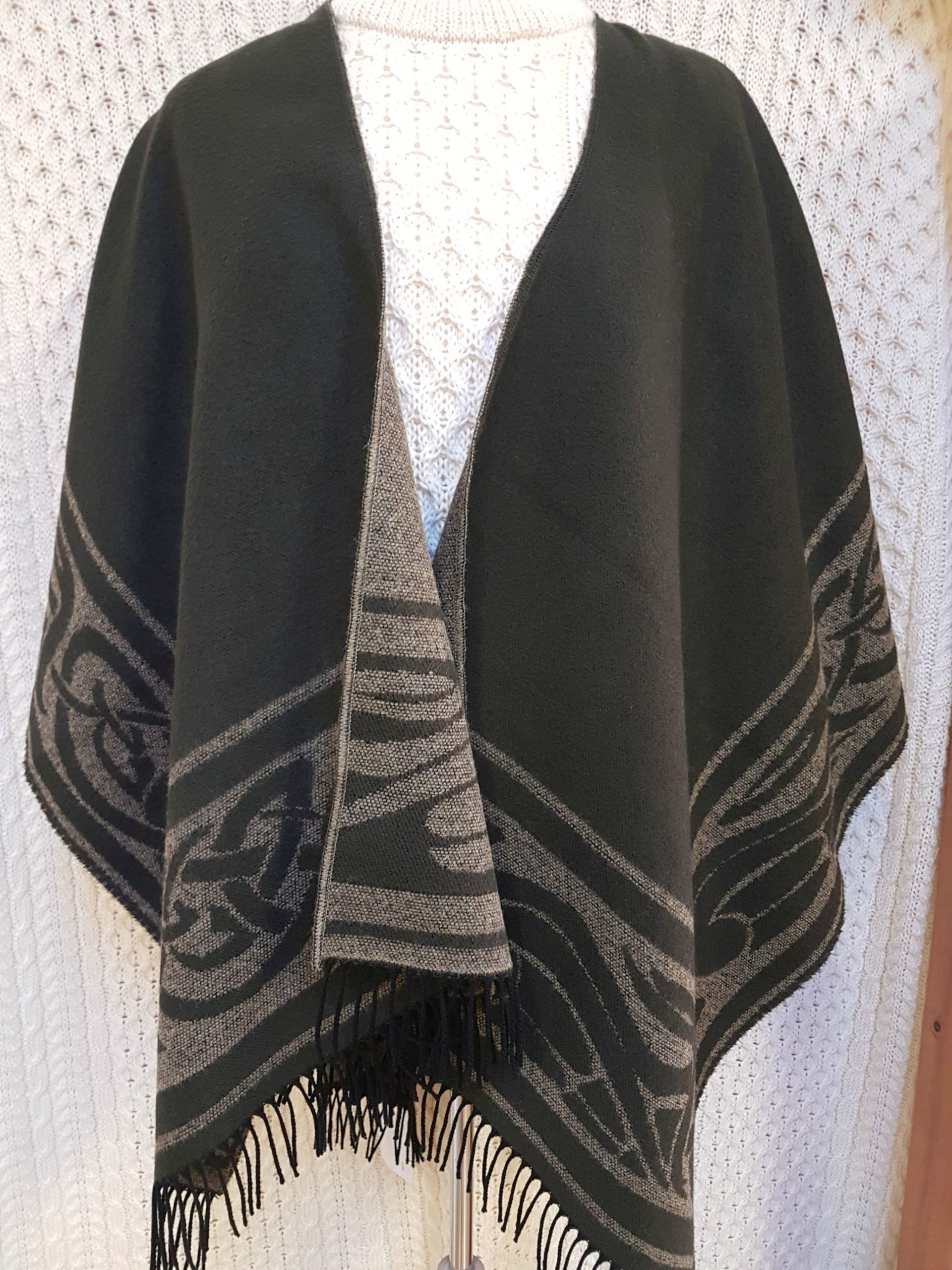 Reversible Celtic Shawl in Grey