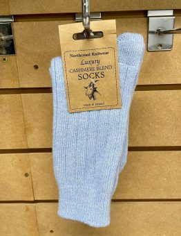Cashmere and Wool Light Blue Socks in Size 3-7